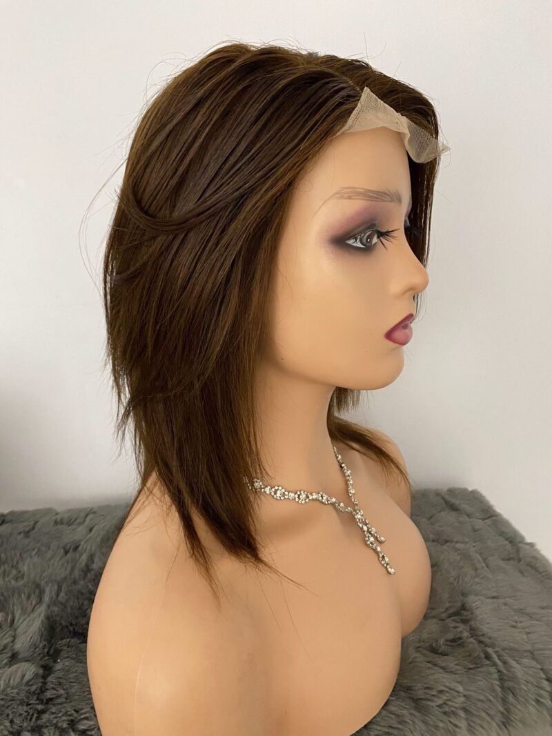 2025_06_18_01_09_IMG_1228 شعر طبيعي روسي طول 14 انش كثافة 200 دونتال 4*4 اللون مارون coupe effilée