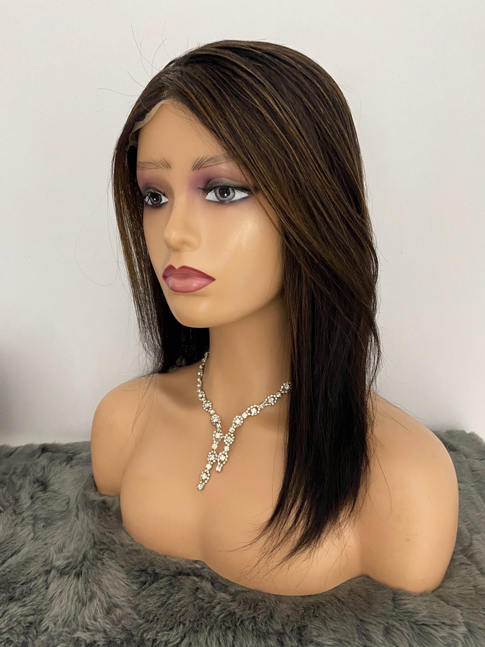 شعر طبيعي روسي GLUELESS  شاتان فونسي  silicone طول 16 انش كثافة 250 دونتال 5*5 coupe lisse avec reflets