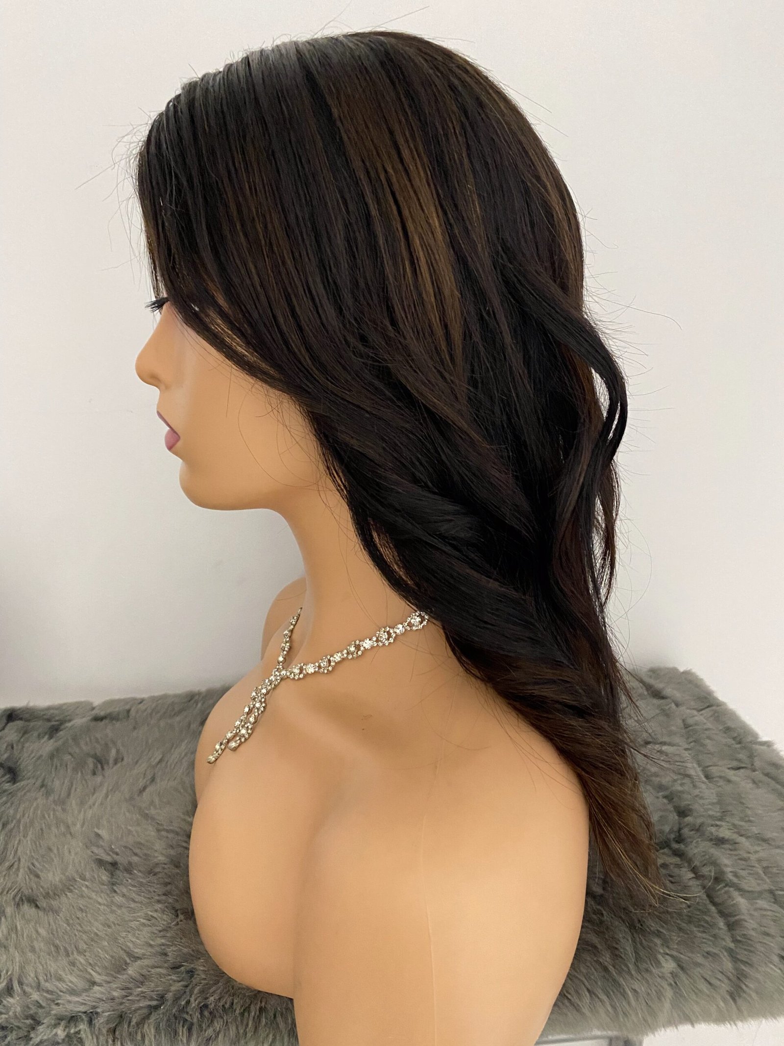 شعر طبيعي روسي GLUELESS  شاتان فونسي  silicone طول 16 انش كثافة 250 دونتال 5*5 coupe ondulee avec reflets