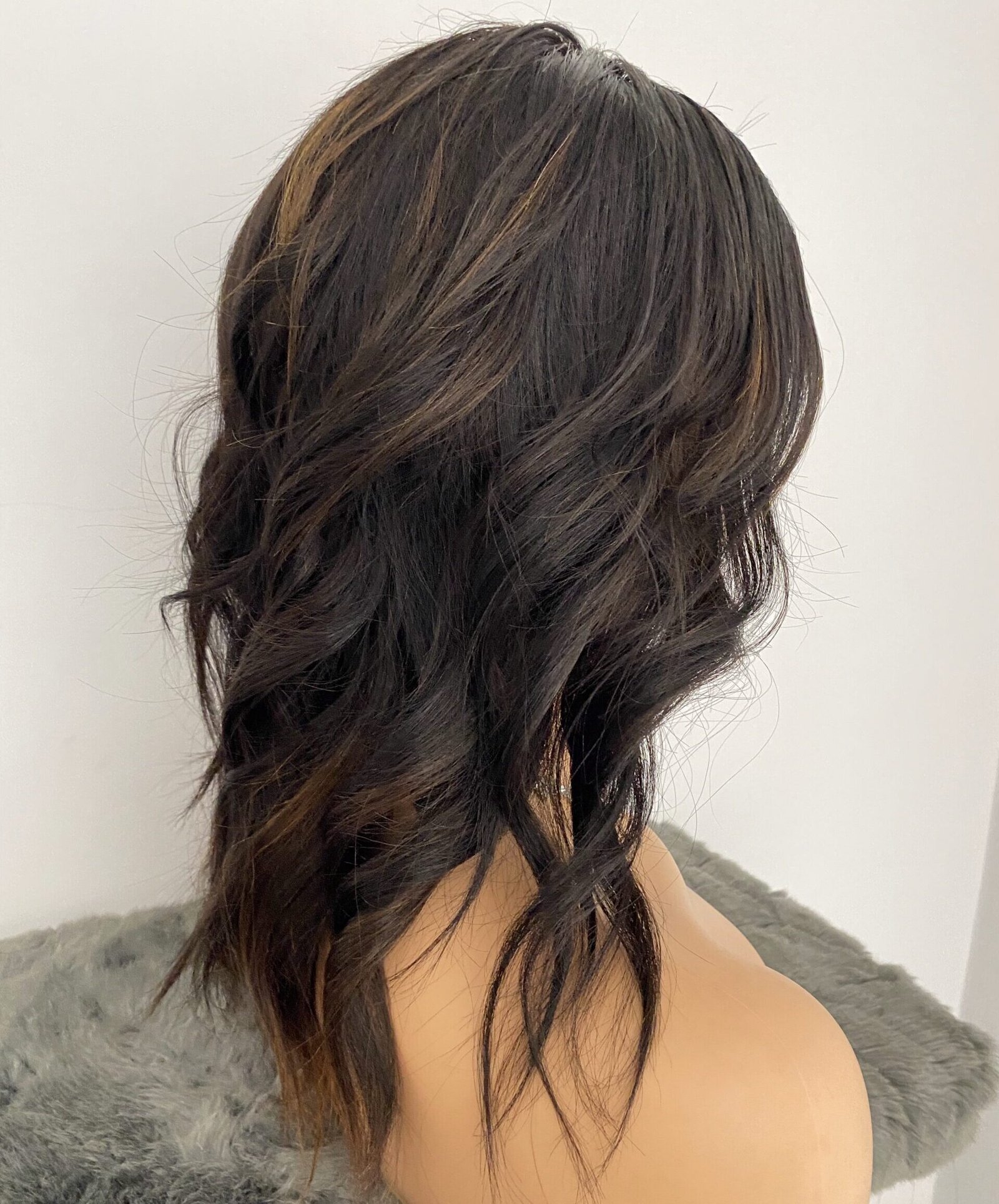 شعر طبيعي روسي GLUELESS  شاتان فونسي  silicone طول 16 انش كثافة 250 دونتال 5*5 coupe ondulee avec reflets