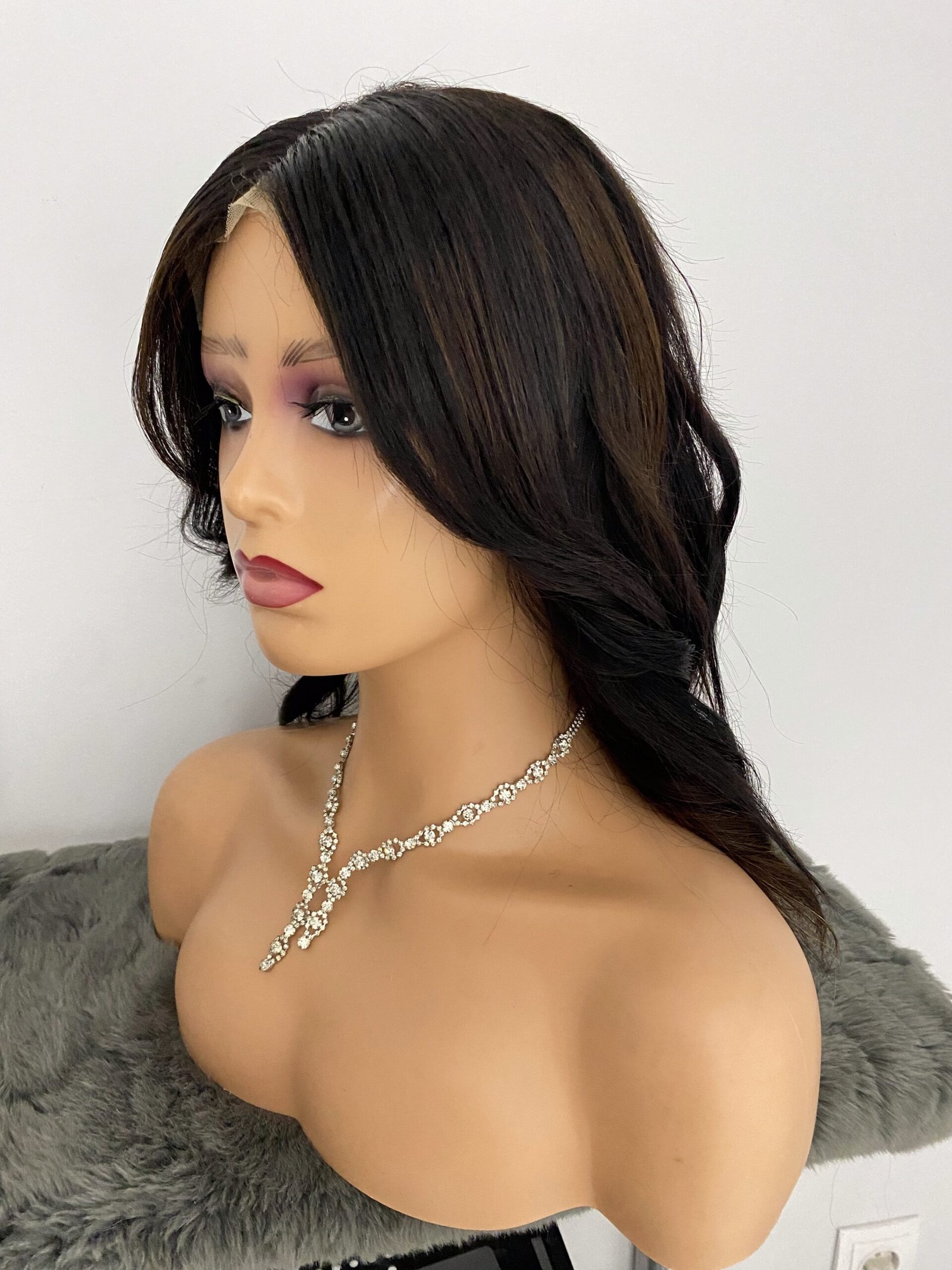 شعر طبيعي روسي GLUELESS  شاتان فونسي  silicone طول 16 انش كثافة 250 دونتال 5*5 coupe ondulee avec reflets
