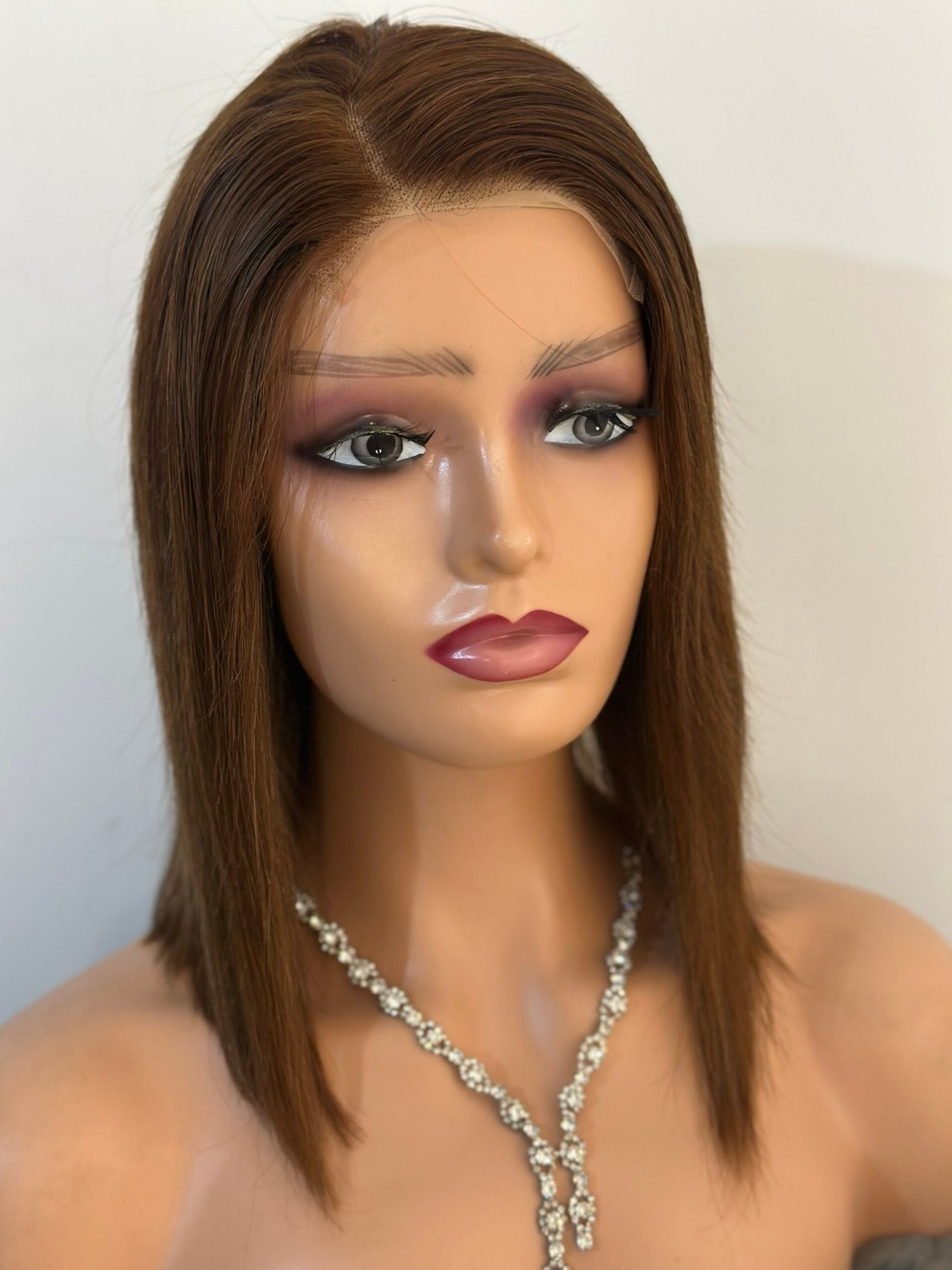 شعر بشري اوروبي فيرجن  سيليكون طول 12 انش كثافة 200 دونتال 4*4 اللون مارون كلار